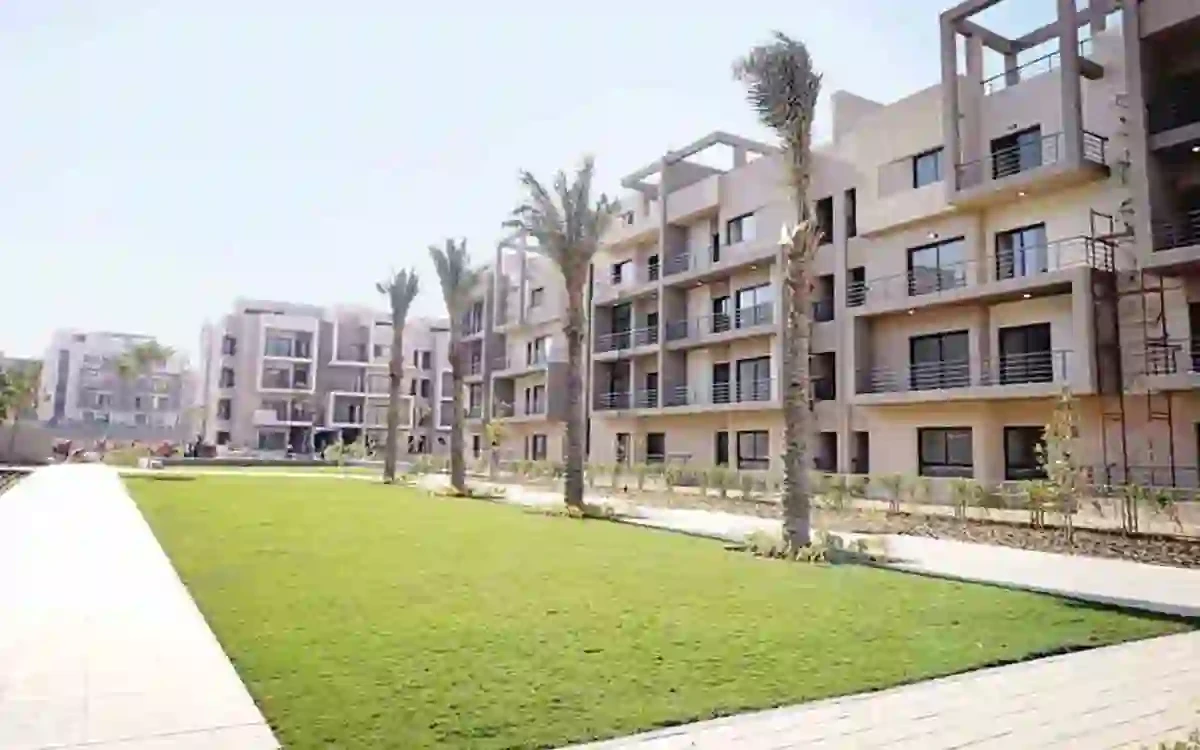 apartment 168m ‏Fully finished for sale in Almarasem Fifth square New Cairo